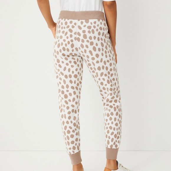 Ann Taylor The Leopard Print Sweater Jogger Pant - Picture 2 of 4